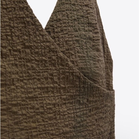 Zara crinkled textured dark olive green halter neck tie wrap top - Picture 10 of 11